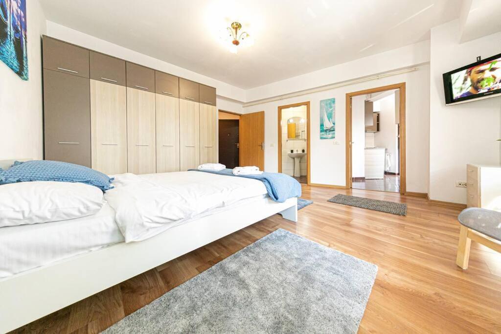 Central Studio Bucur Bucarest Extérieur photo